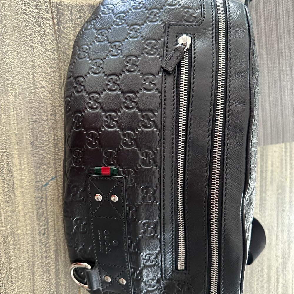 GUCCI GG Guccissima Large Black Leather Waist Crossbody Bag